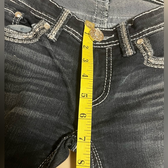 DAYTRIP Authentic Leo Bootcut Jeans - Picture 15 of 15